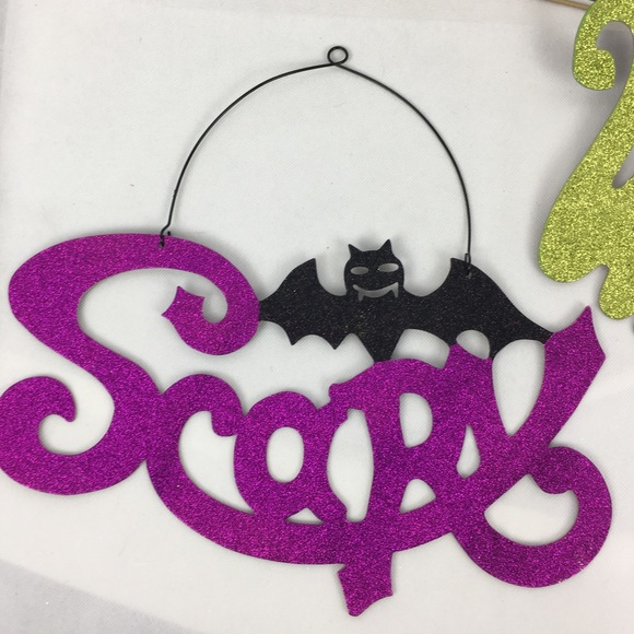 Wicked & Scary Hanging Sign 2 PC Set - Picture 3 of 3